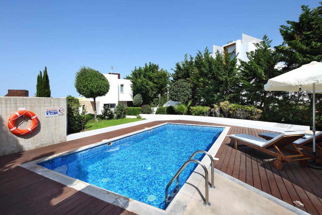 Paradise Cove Luxurious Beach Villas Paphos Exterior foto