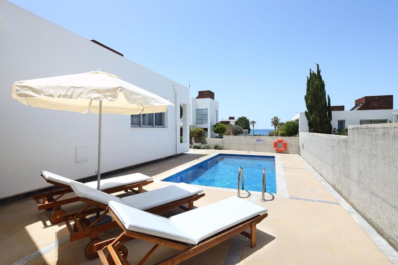 Paradise Cove Luxurious Beach Villas Paphos Exterior foto